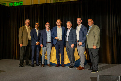 From left to right: Paul Skorpinksi (Director of Sales, Chiquita Brands International Sàrl), Arpen Shah (VP, Merchandising Strategy and Analytics, SpartanNash), Jamie Postell (VP Sales, North America, Chiquita Brands International Sàrl), Carlos Lopez Flores (Global President, Chiquita Brands International Sàrl), Tony Sarsam (CEO, SpartanNash), Bennett Morgan (SVP and Chief Merchandising Officer, SpartanNash), Victor Savanello (VP, Produce and Floral, SpartanNash)